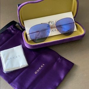 NWT - Gucci aviator sunglasses